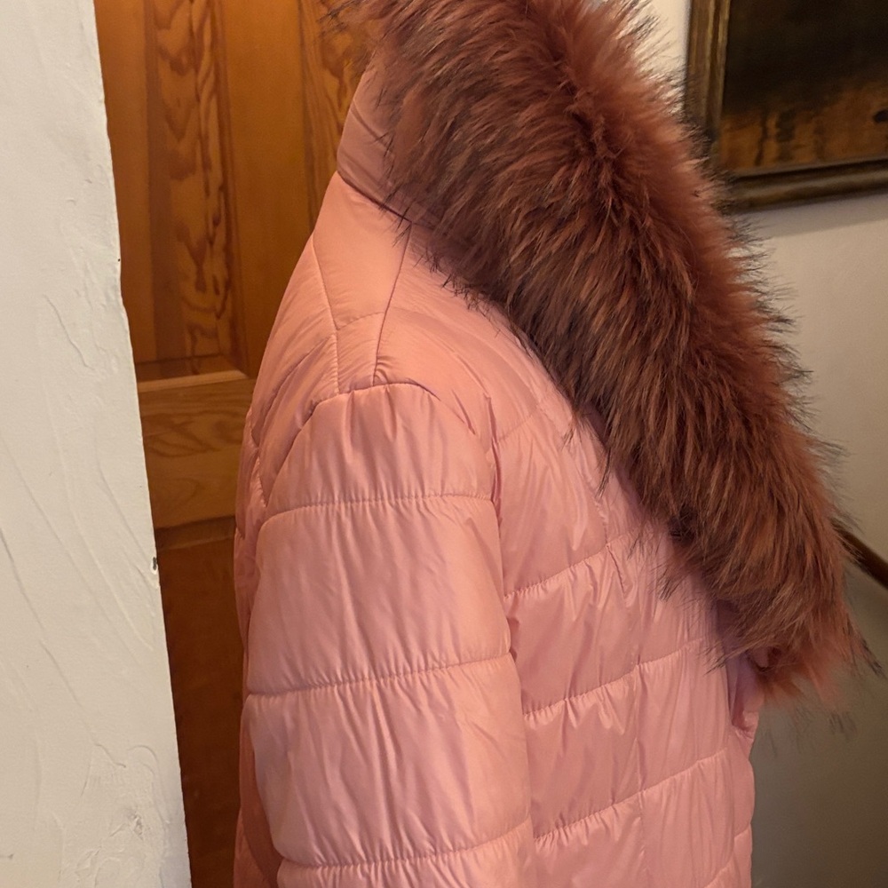 Pink Faux Fur Collar Women's Puffer Coat size L. - Picture 6 of 7